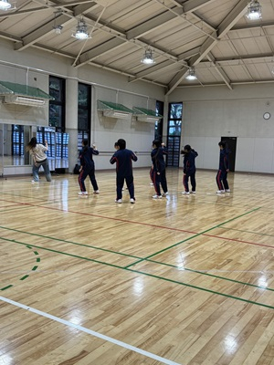 071114　ハングル授業　ダンス05